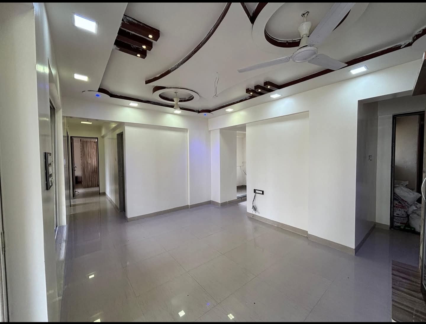 2.5 BHK 1350 Sq.Ft. Apartment in Runwal Euphoria