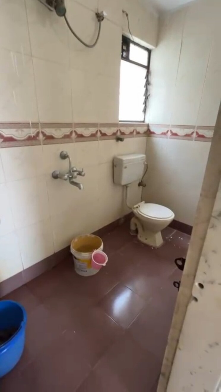 Bathroom, sunshree-woods 2 Bedroom 930 Sq.Ft. Apartment In Nibm Road Pune 8943637