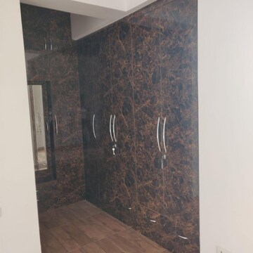 Room in 3 BHK Apartment at Eldeco Mystic Greens, Omicron I Greater Noida – for Sale