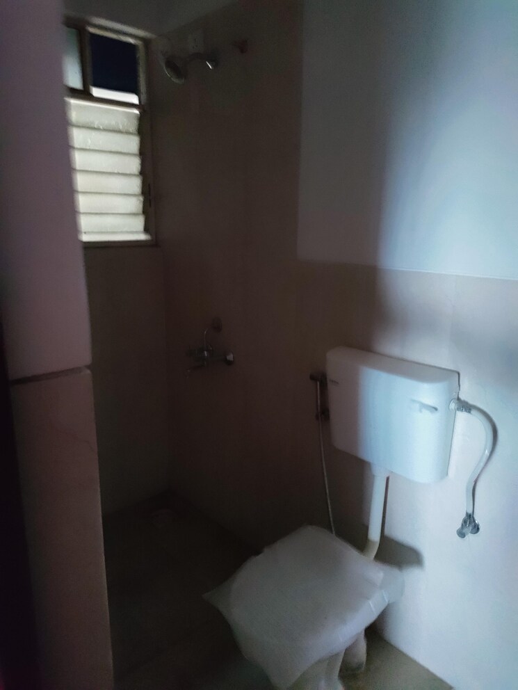 Bathroom, gagan-ela 1 Bedroom 650 Sq.Ft. Apartment In Nibm Road Pune 8943680