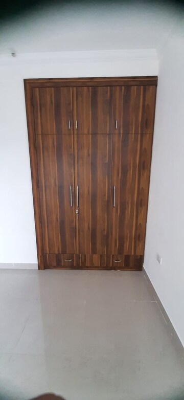 Furnished Amenities in 2 BHK Apartment at Ramprastha Awho, Sector 95 – for Sale