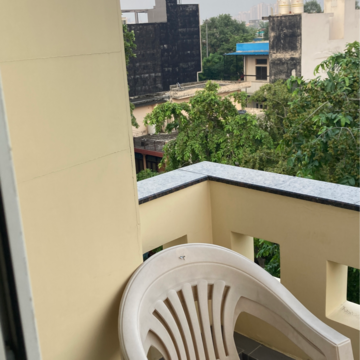 Balcony in 1 BHK Independent House at RWA Apartments Sector 39, Sector 39 – for Rent