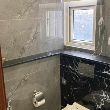 Bathroom in 1 BHK Independent House at RWA Apartments Sector 39, Sector 39 – for Rent