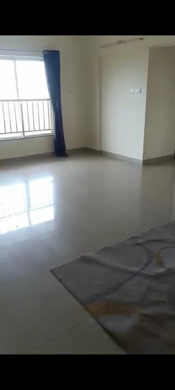 Room in 3.5 BHK Apartment at PRA The Lake District Phase I, Kondhwa – for Sale