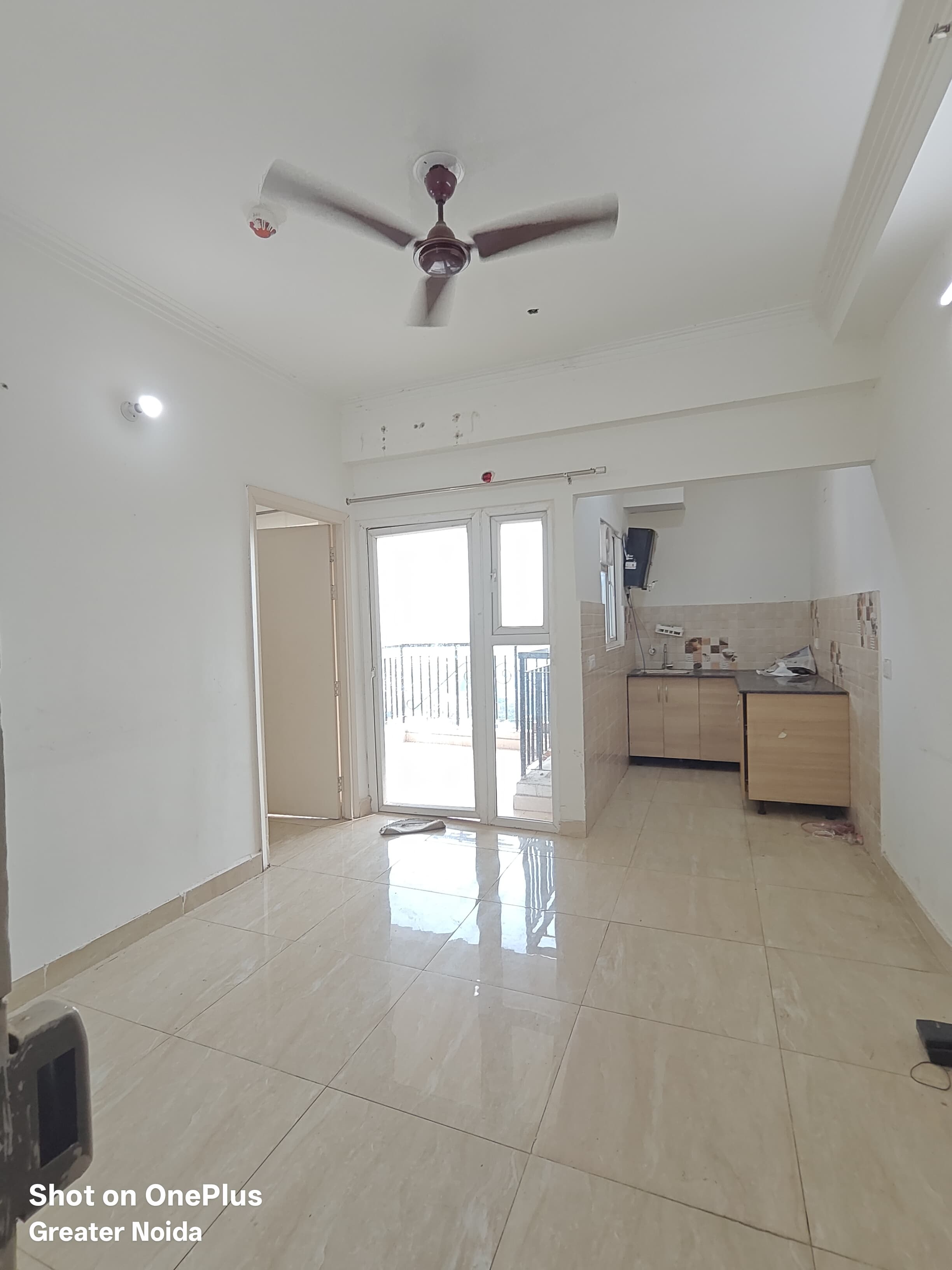 2 BHK Apartment For Rent in Gaur City 7th Avenue