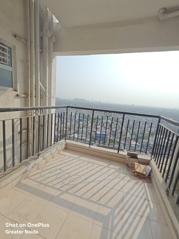 Balcony in 2 BHK Apartment at Gaur City 7th Avenue, Sector 4 Greater Noida – for Rent