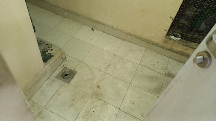 Bathroom, rustomjee-la-vie 2 Bedroom 850 Sq.Ft. Apartment In Majiwada Thane 8943953