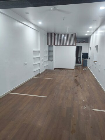  Office Space For Rent in Shah And Nahar Industrial Estate, Worli