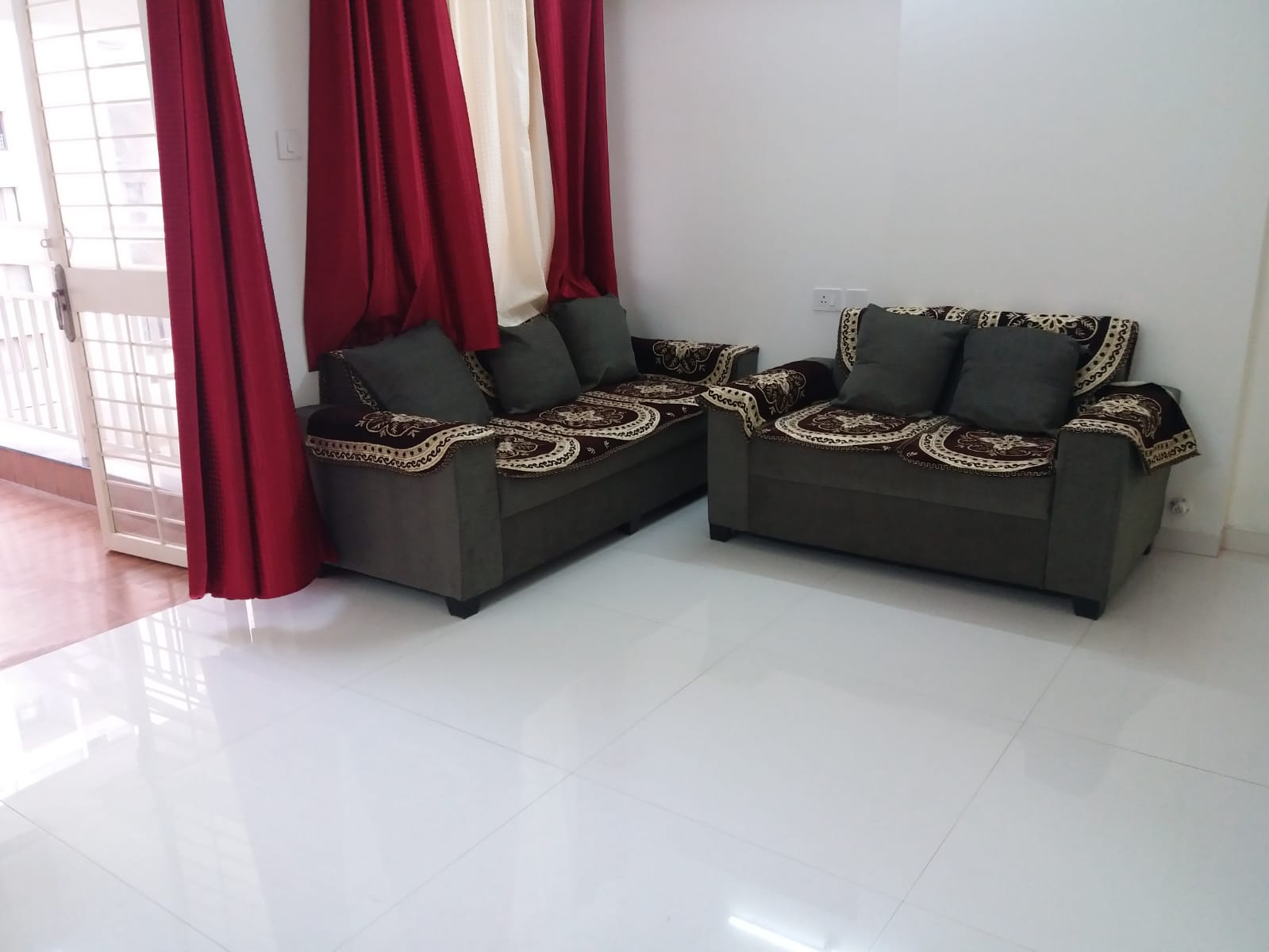2 BHK Apartment For Sale in Kakkad Madhuban