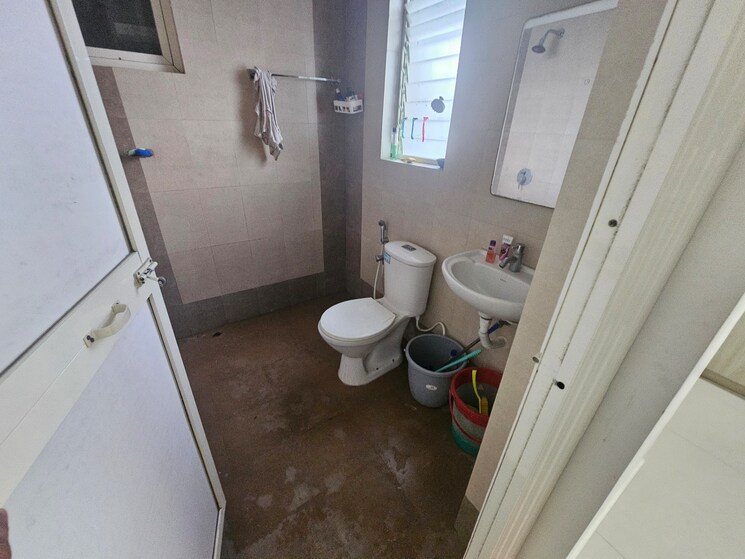 Bathroom, kaloor 3 Bedroom 1671 Sq.Ft. Apartment In Kaloor Kochi 8943967