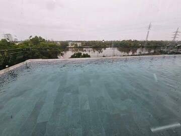 Swimming Pool in 2 BHK Apartment at Vyttila – for Sale