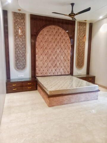 Bedroom in 6 BHK Independent House at Vaishali Nagar – for Sale