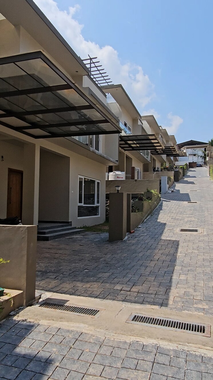 Exterior View, kakkanad 4 Bedroom 2100 Sq.Ft. Villa In Kakkanad Kochi 8943986