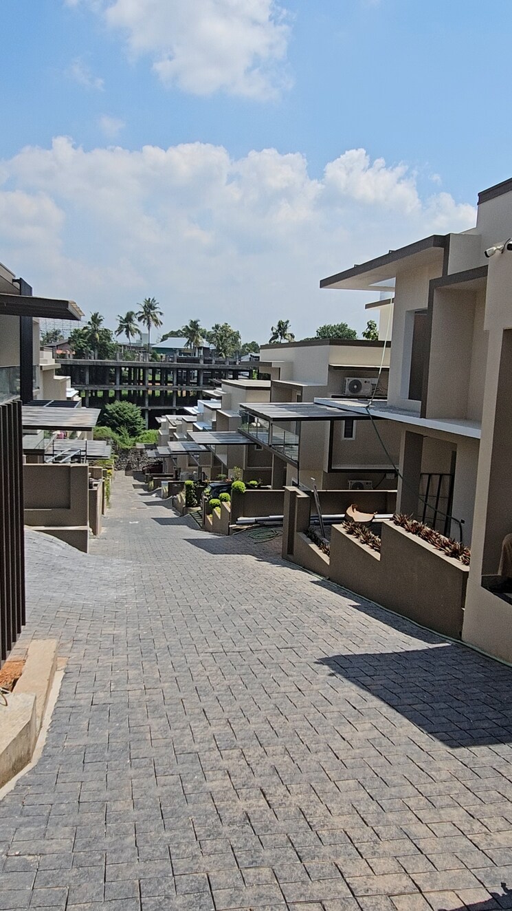 Balcony, kakkanad 4 Bedroom 2100 Sq.Ft. Villa In Kakkanad Kochi 8943986