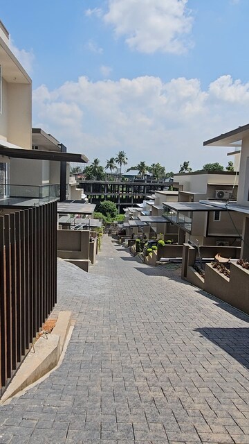 4 BHK Villa – Exterior View View at Kakkanad - for Sale