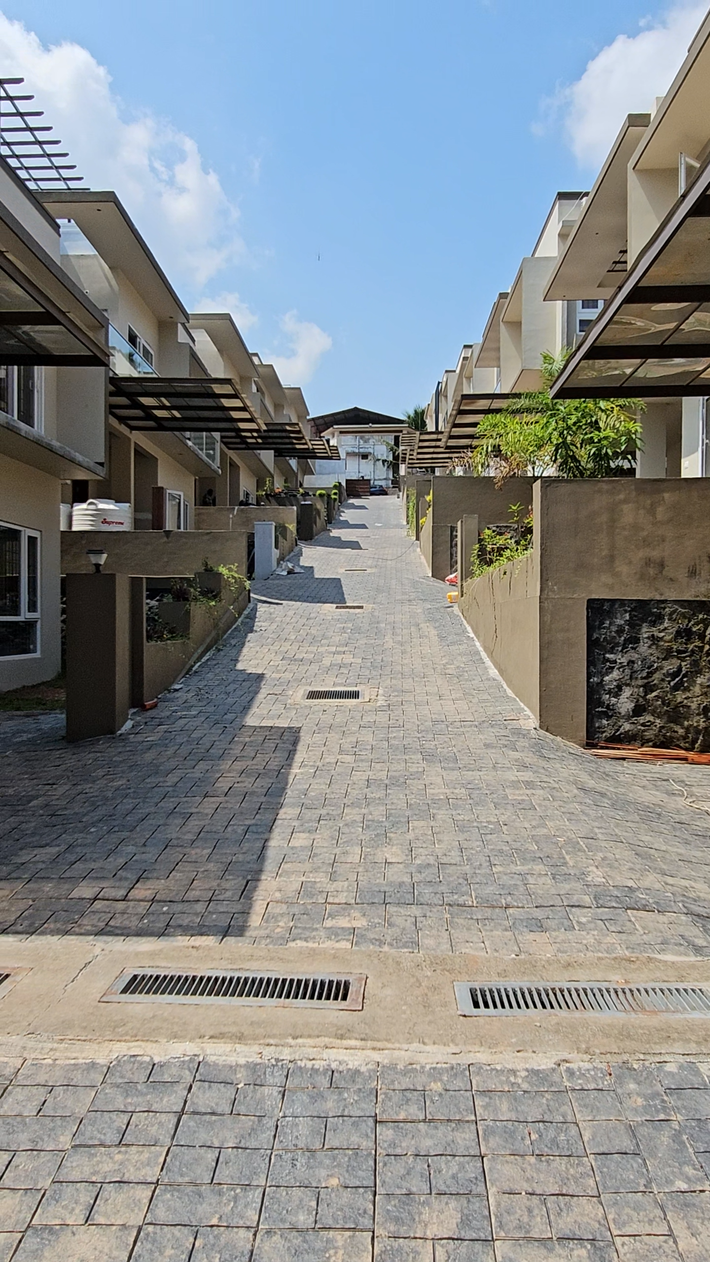 4 BHK + Pooja Room Villa For Sale in Kakkanad