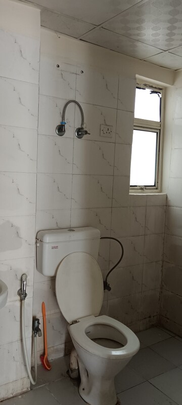 Bathroom in 3 BHK Apartment at Amrapali Golf Homes, Sector 4 Greater Noida – for Rent