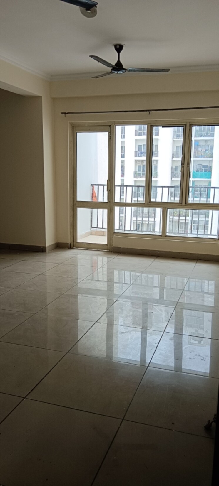 Room, amrapali-golf-homes 3 Bedroom 1115 Sq.Ft. Apartment In Sector 4 Greater Noida Greater Noida 8944004