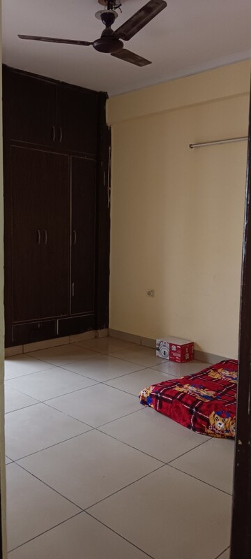 Bedroom in 3 BHK Apartment at Amrapali Golf Homes, Sector 4 Greater Noida – for Rent