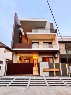 4 BHK + Pooja Room,Servant Room,Study Room Independent House For Sale in Vidhyut Nagar
