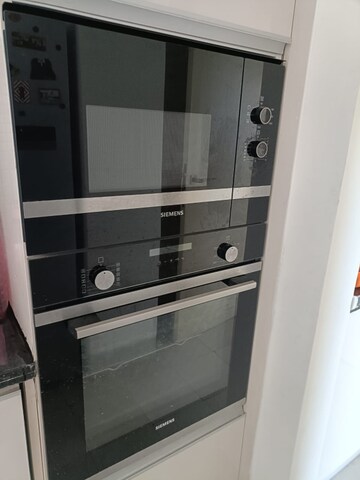 Kitchen in 3.5 BHK Apartment at DLF The Ultima, Sector 81 – for Rent