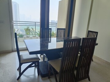 Master Bedroom in 3.5 BHK Apartment at DLF The Ultima, Sector 81 – for Rent