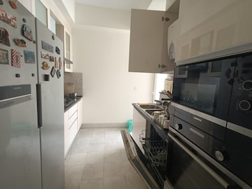 Kitchen in 3.5 BHK Apartment at DLF The Ultima, Sector 81 – for Rent