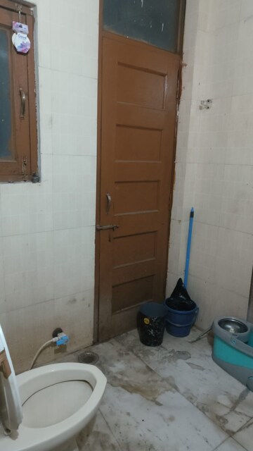 Bathroom in 3 BHK Apartment at Mayur Vihar Phase Iii – for Rent