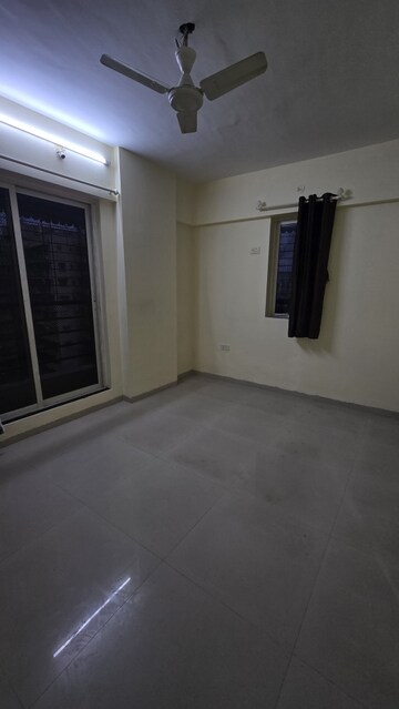 Room in 2 BHK Apartment at Mathura Vihar CHS, Borivali West – for Rent