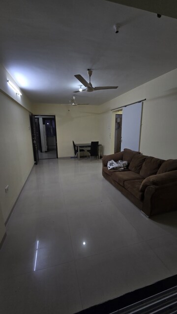 Room in 2 BHK Apartment at Mathura Vihar CHS, Borivali West – for Rent