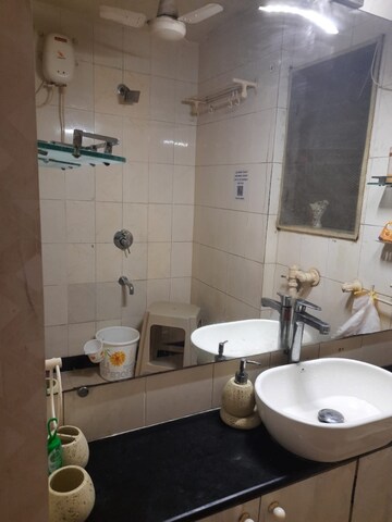 Attached Bathroom in 1.5 BHK Apartment at Bandra West – for Rent