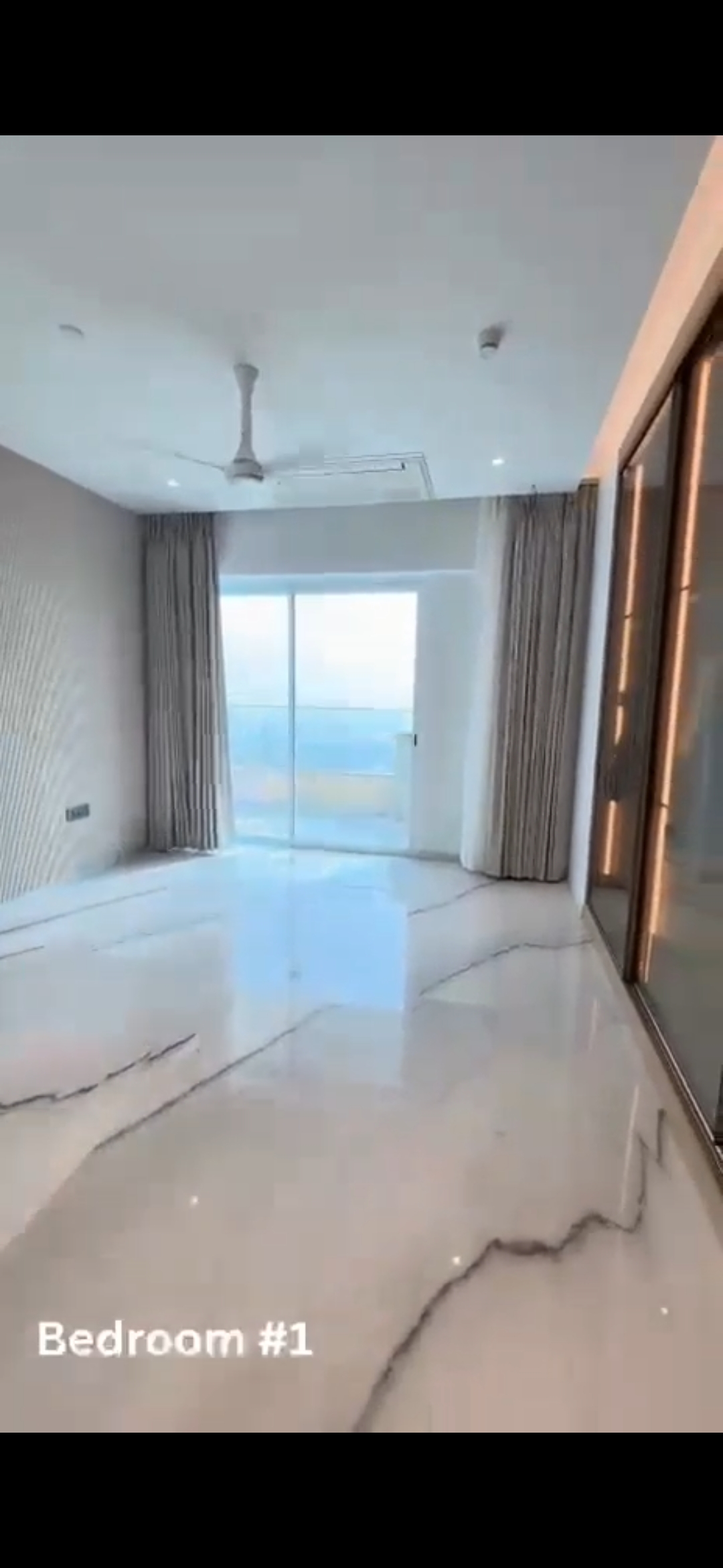 3.5 BHK 2400 Sq.Ft. Apartment in Lokhandwala Minerva Mahalaxmi