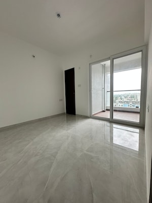 Room in 3 BHK Apartment at RR Lunkad 66 Avenue, Pimple Nilakh – for Sale