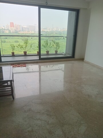 3 BHK Apartment For Rent in DLH Legacy, Juhu