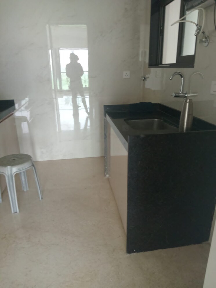 Bathroom, dlh-legacy 3 Bedroom 1280 Sq.Ft. Apartment In Juhu Mumbai 8944242