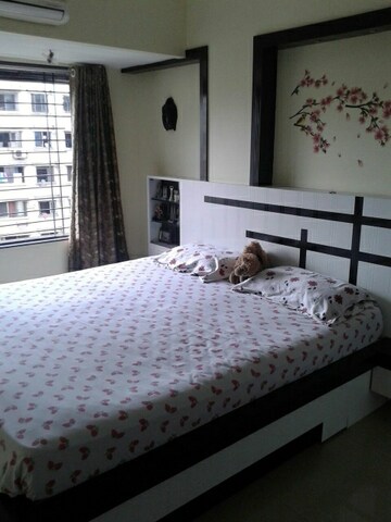 Master Bedroom in 1 BHK Apartment at Bandra West – for Rent