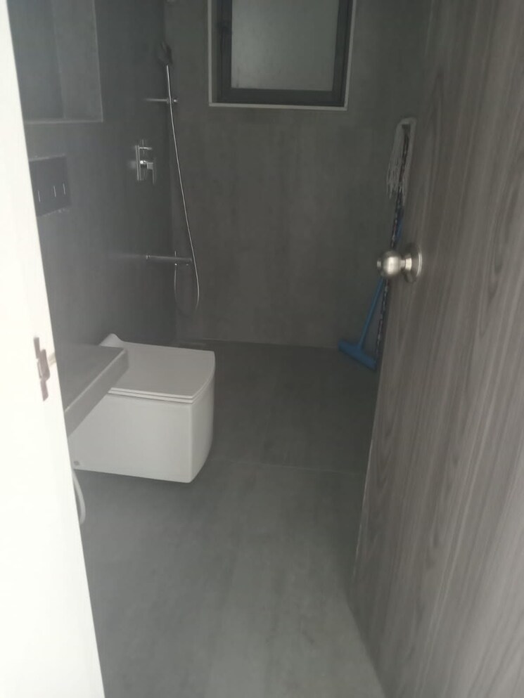 Bathroom, dlh-legacy 3 Bedroom 1280 Sq.Ft. Apartment In Juhu Mumbai 8944242