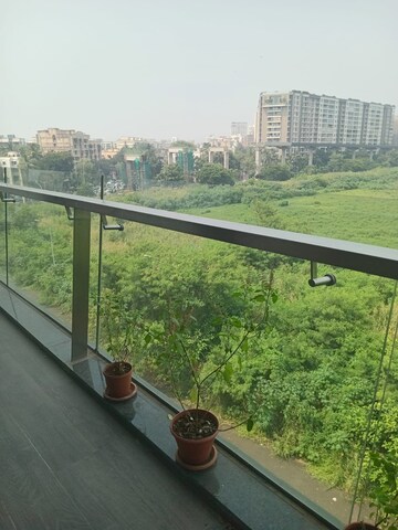 Balcony in 3 BHK Apartment at DLH Legacy, Juhu – for Rent
