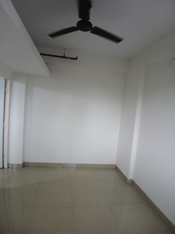 Room in 1 BHK Apartment at New Mhada Tower, Malad West – for Rent