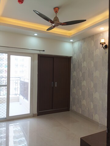 Room in 4 BHK Apartment at Ace Divino, Sector 1 Greater Noida – for Rent