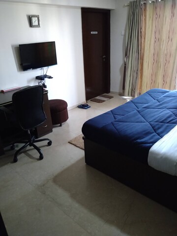 Room in 4 BHK Apartment at Jaycee Bhagtani Krishaang, Powai – for Rent