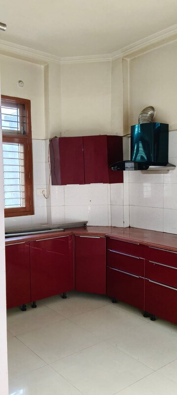 Kitchen in 2 BHK Apartment at Gomti Nagar – for Rent