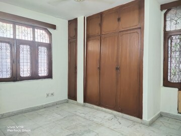 Room in 3 BHK Builder Floor at Lajpat Nagar I – for Rent