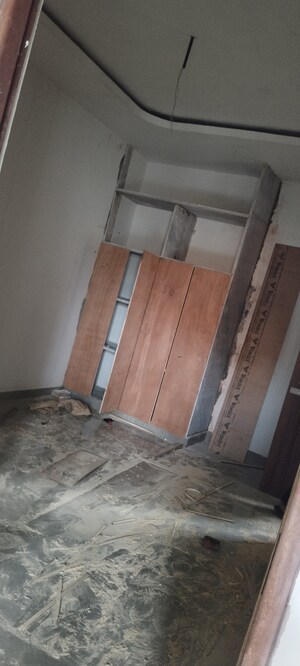 Room in 3 BHK Independent House at Mawana – for Sale