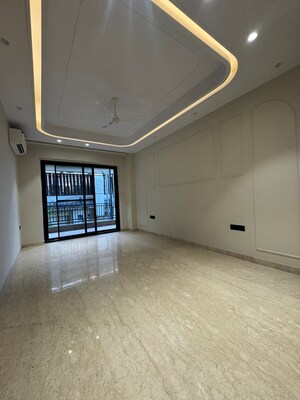 Room in 3 BHK Apartment at Emaar The Palm Drive-The Premier Terraces, Sector 66 – for Sale