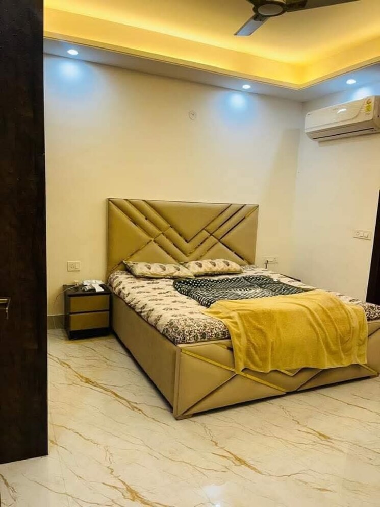 Bedroom, freedom fighters enclave 2 Bedroom 1100 Sq.Ft. Apartment In Freedom Fighters Enclave Delhi 8944374