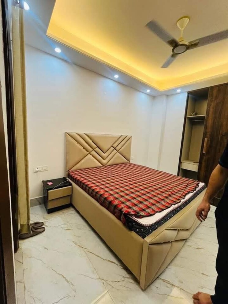 Bedroom, freedom fighters enclave 2 Bedroom 1100 Sq.Ft. Apartment In Freedom Fighters Enclave Delhi 8944374
