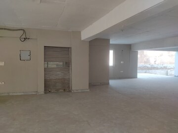 Room in  Industrial Plot at Sector 65 – for Rent
