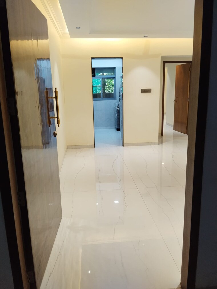 Room, andheri east 2 Bedroom 675 Sq.Ft. Apartment In Andheri East Mumbai 8944429