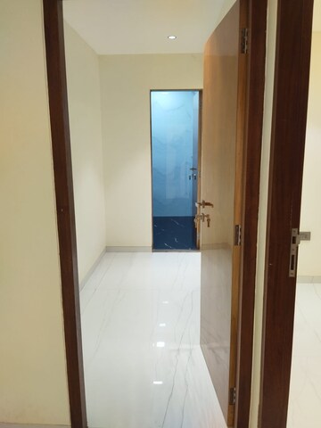 Room in 2 BHK Apartment at Andheri East – for Sale